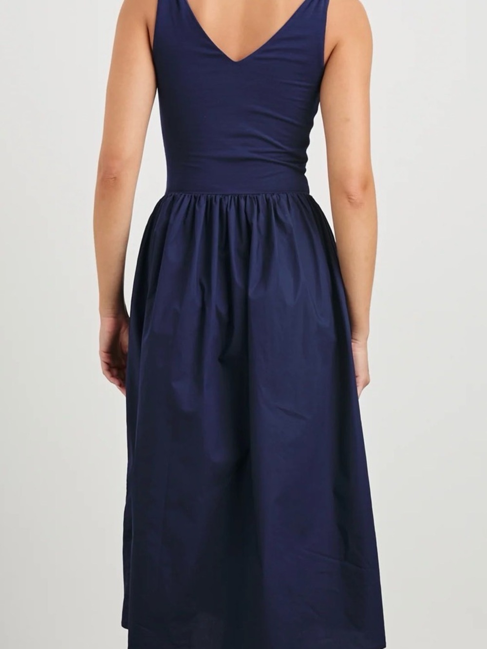 Rails Navy Sleeveless V-Neck Gathered Midi Dress - Picture 4 of 10